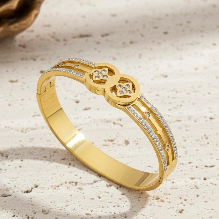 Queen’s Diamond Stainless steel Bangle